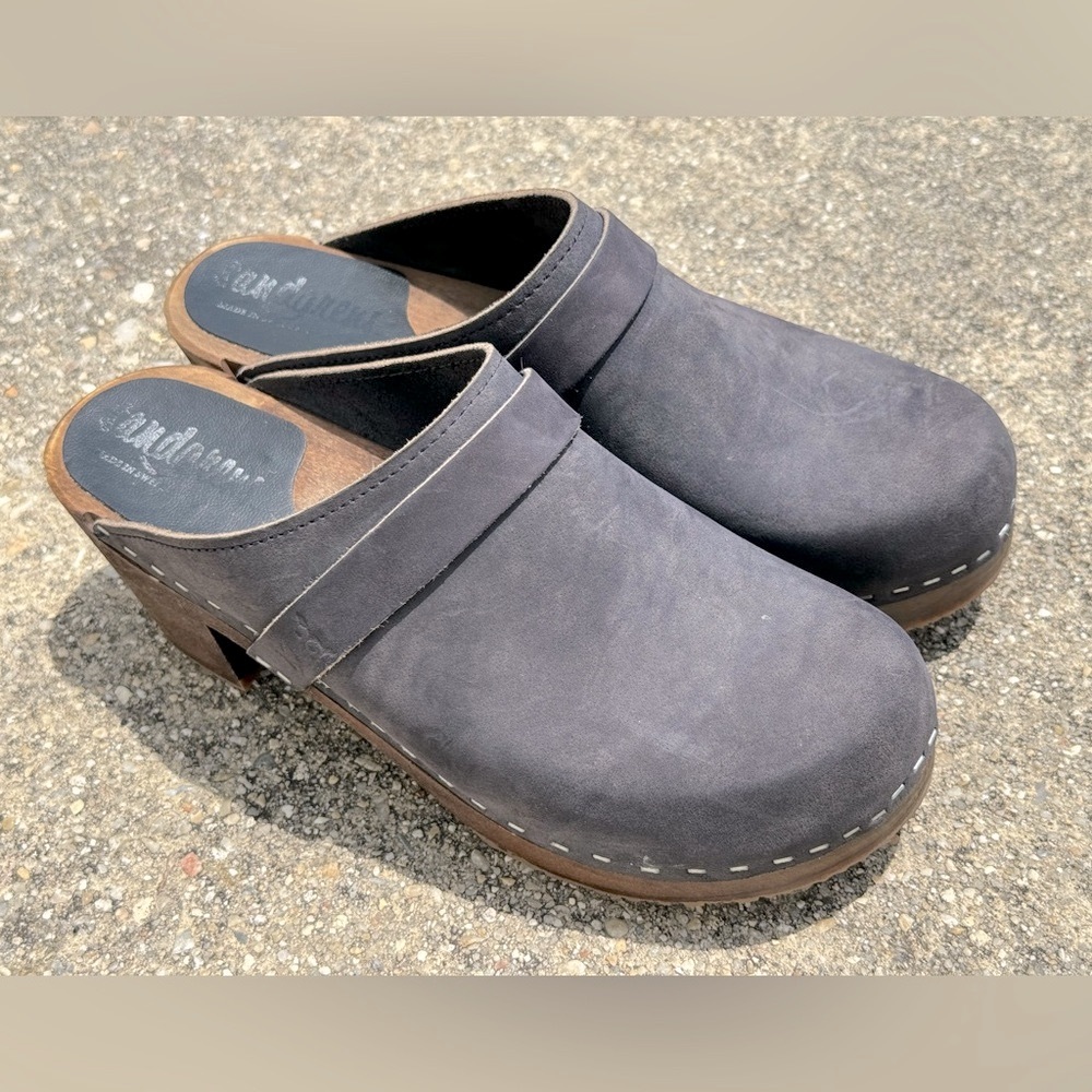 Swedish-Style Navy Leather Clog Mules